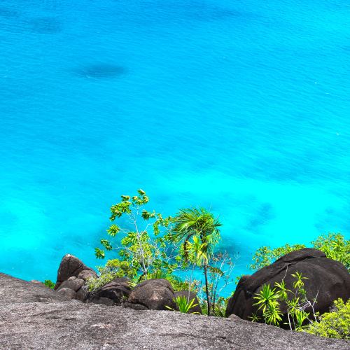 beach-caribbean-cliff-33592.jpg